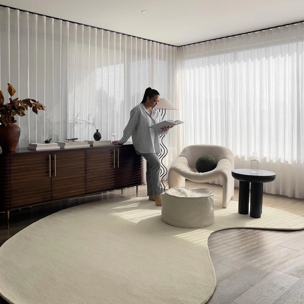 ESSA - Vanni Solid Cream Curved Wool Rug